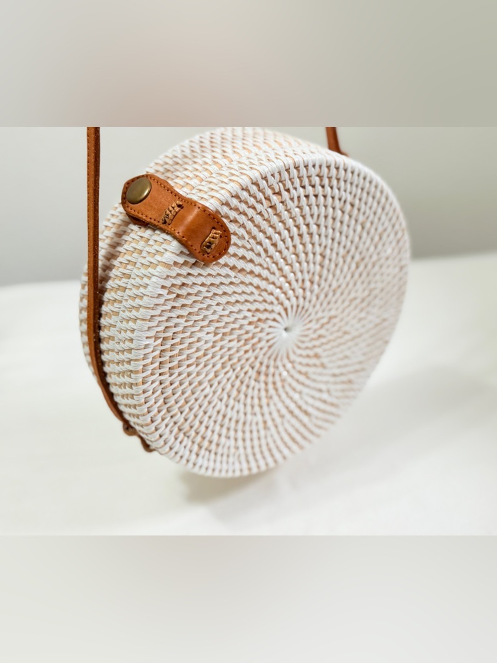 White Round Woven Rattan Crossbody Bag Genuine Leather Strap - Picture 7 of 13